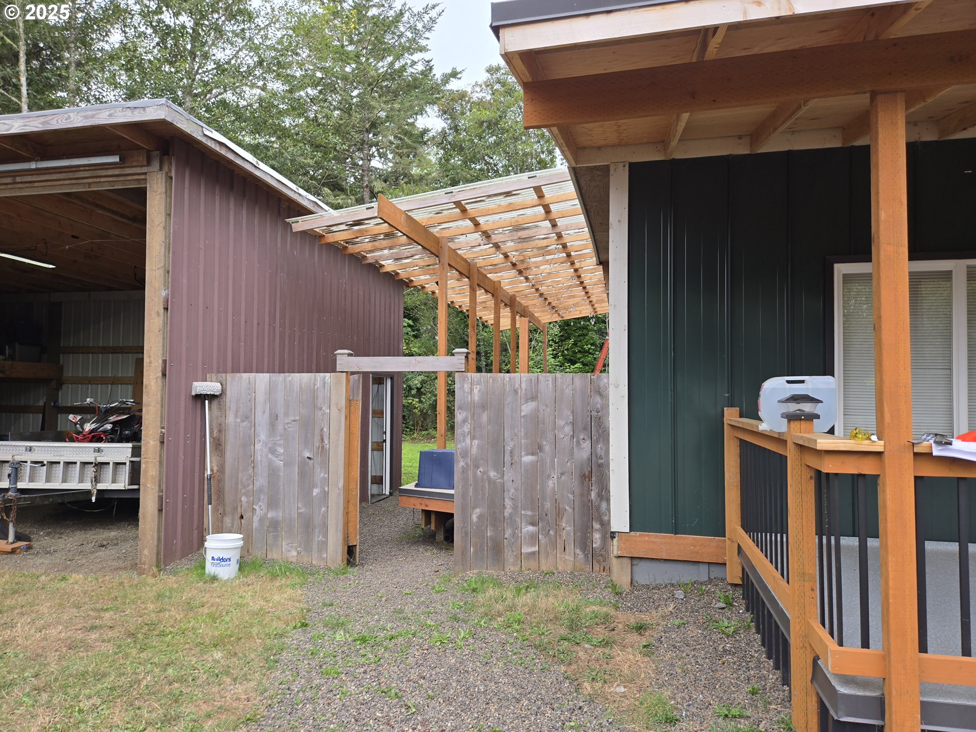 63556 North Jade Road Coos Bay, OR 97420 - Photo 5 of 12 Shop