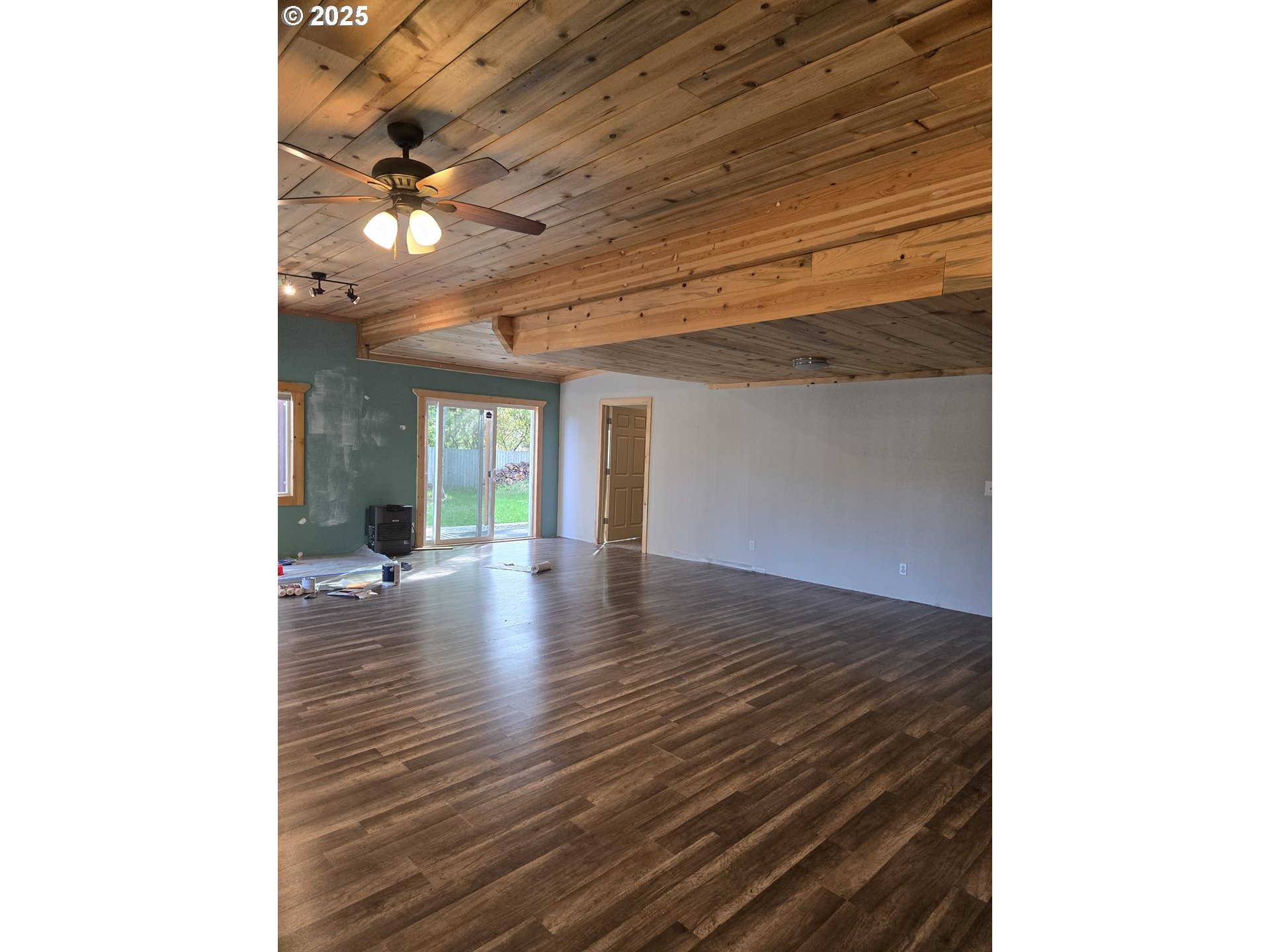 63556 North Jade Road Coos Bay, OR 97420 - Photo 7 of 12 Shop