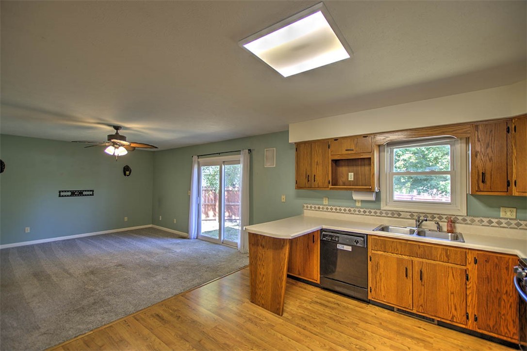 520 Elm Street Mount Zion, IL 62549 - Photo 10 of 23