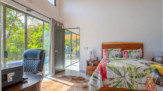 $599,000 | 0 Modern Gem In The Natural Setting, Washington, OS 20006