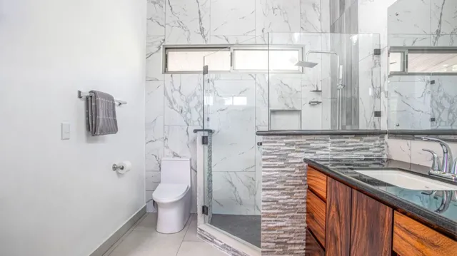 $599,000 | 0 Modern Gem In The Natural Setting, Washington, OS 20006