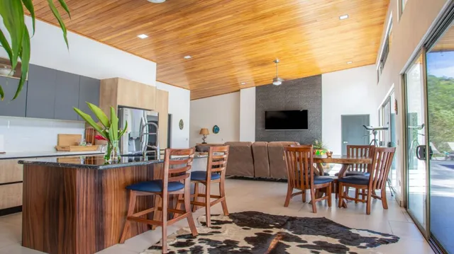 $599,000 | 0 Modern Gem In The Natural Setting, Washington, OS 20006