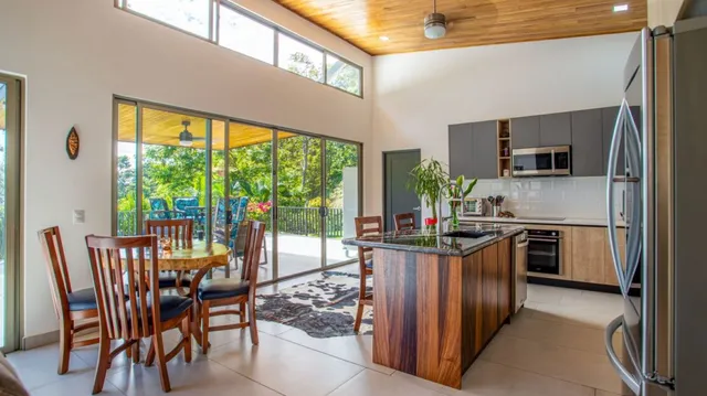 $599,000 | 0 Modern Gem In The Natural Setting, Washington, OS 20006