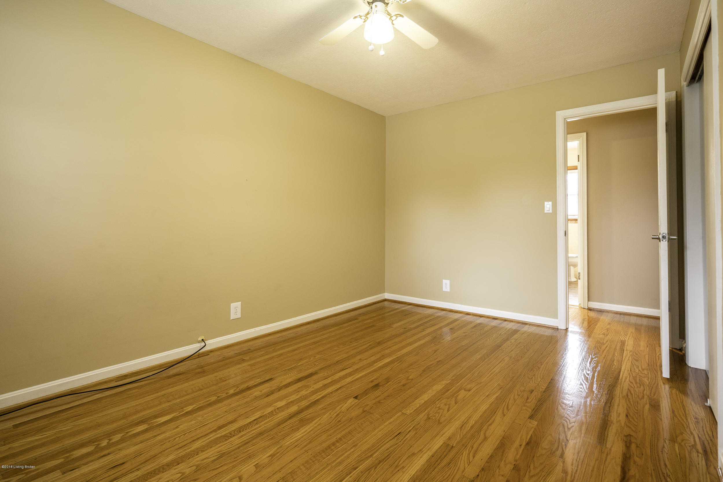 8214 Delido Road Louisville, KY 40219 - Photo 25 of 53 8214 Delido Rd-34