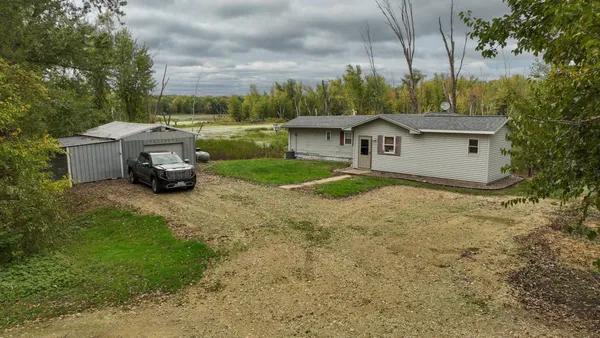 $189,900 | S5237 Highway 35, Genoa, WI 54632