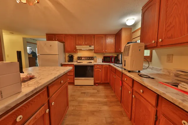 $195,000 | S5237 Highway 35, Genoa, WI 54632