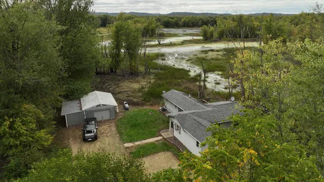 $195,000 | S5237 Highway 35, Genoa, WI 54632