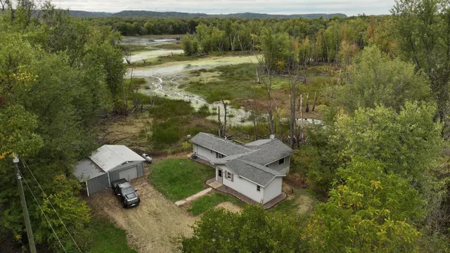 $195,000 | S5237 Highway 35, Genoa, WI 54632