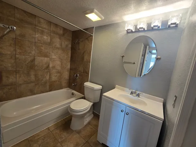 $1,699 | 1860 White Oak Drive, Unit 314, Houston, TX 77009