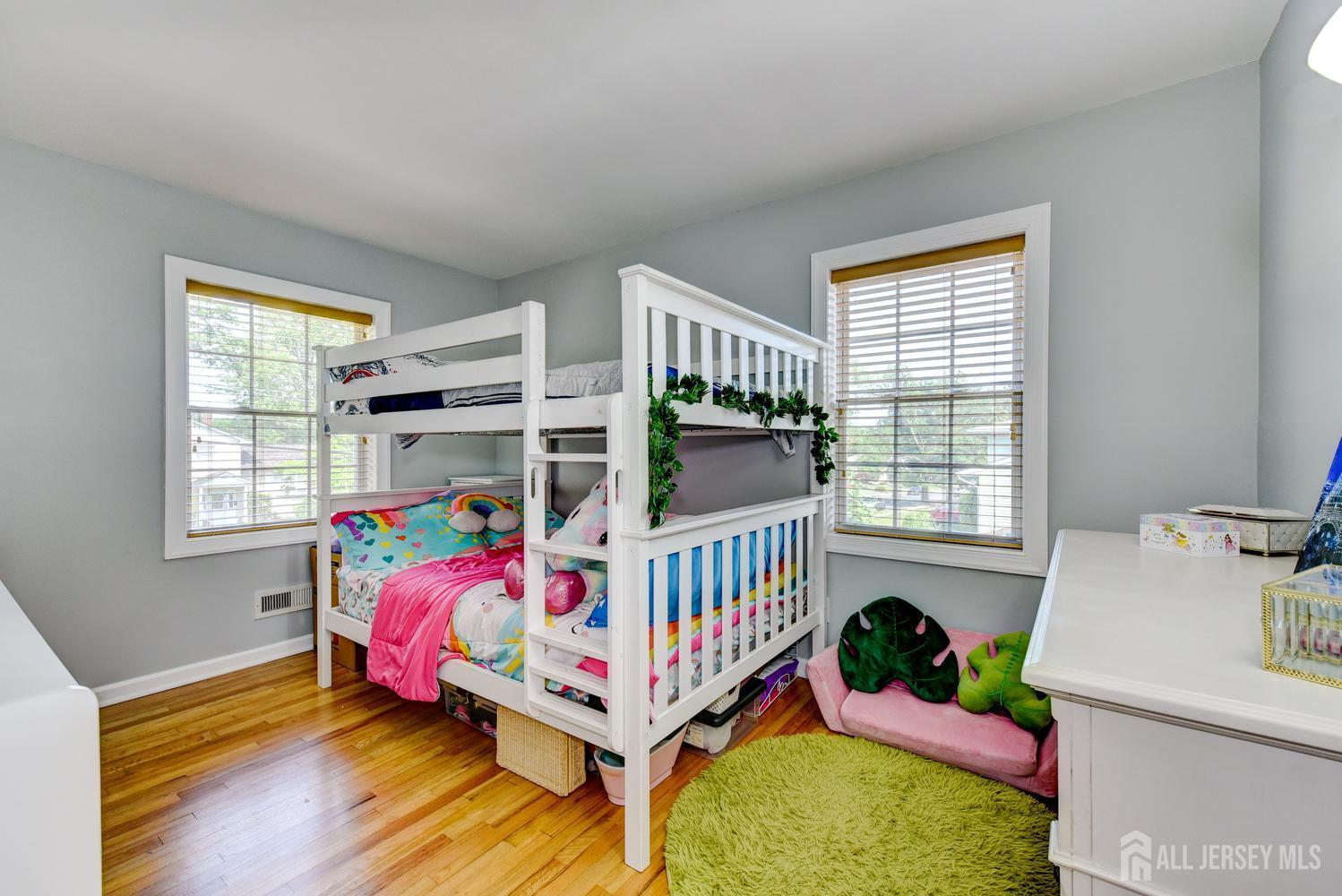 17 Sand Road Milltown, NJ 08850 - Photo 23 of 36