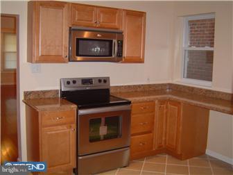 370 Ripka Street Philadelphia, PA 19128 - Photo 5 of 12 Kitchen