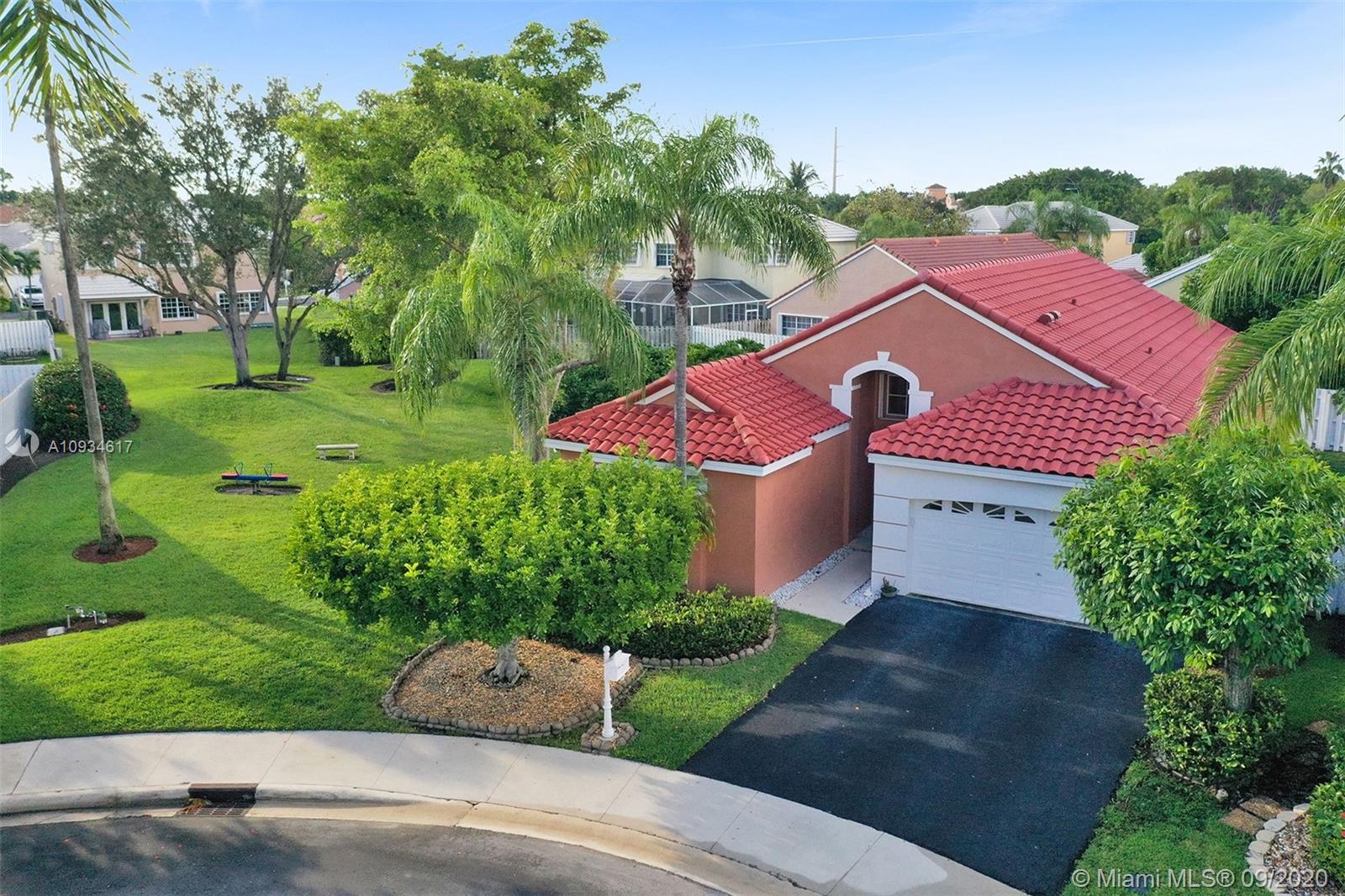 282 Bridgeton Road Weston, FL 33326 - Photo 3 of 43 Gallery Image 3