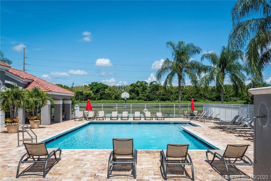 282 Bridgeton Road Weston, FL 33326 - Photo 40 of 43 Gallery Image 40