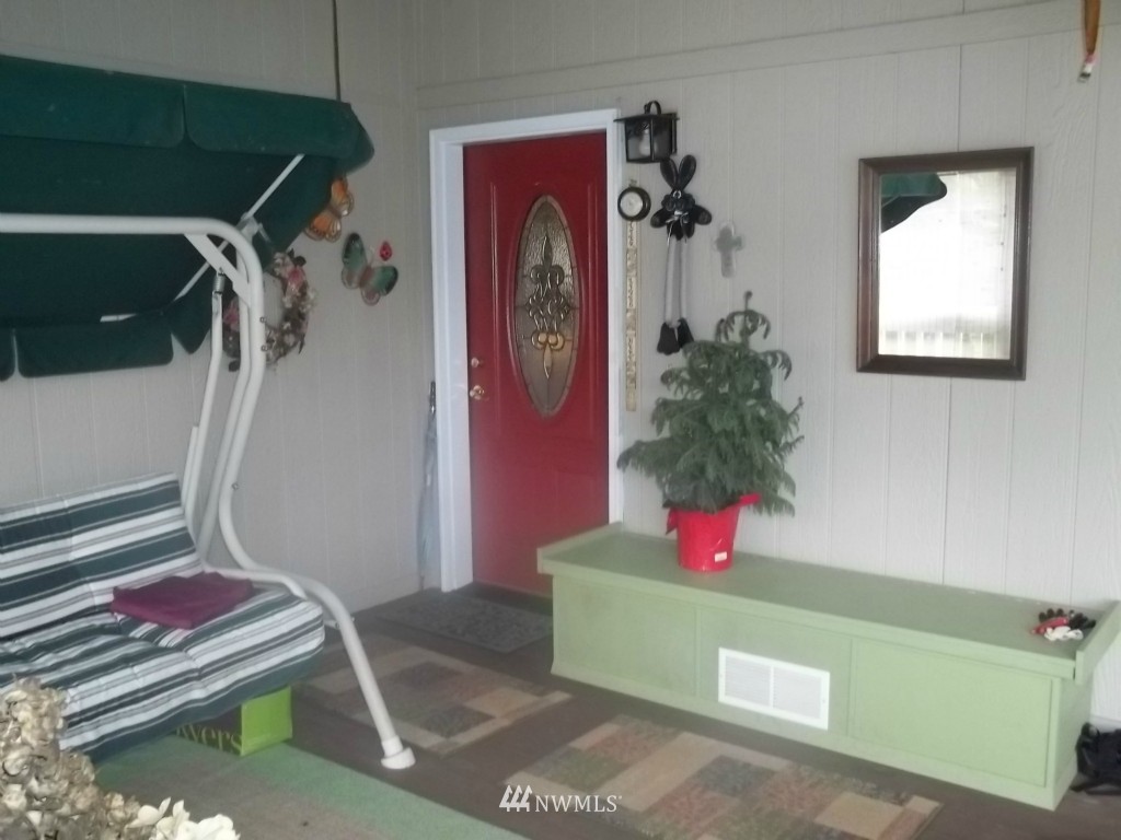 264 West Hale Road Winlock, WA 98596 - Photo 3 of 25