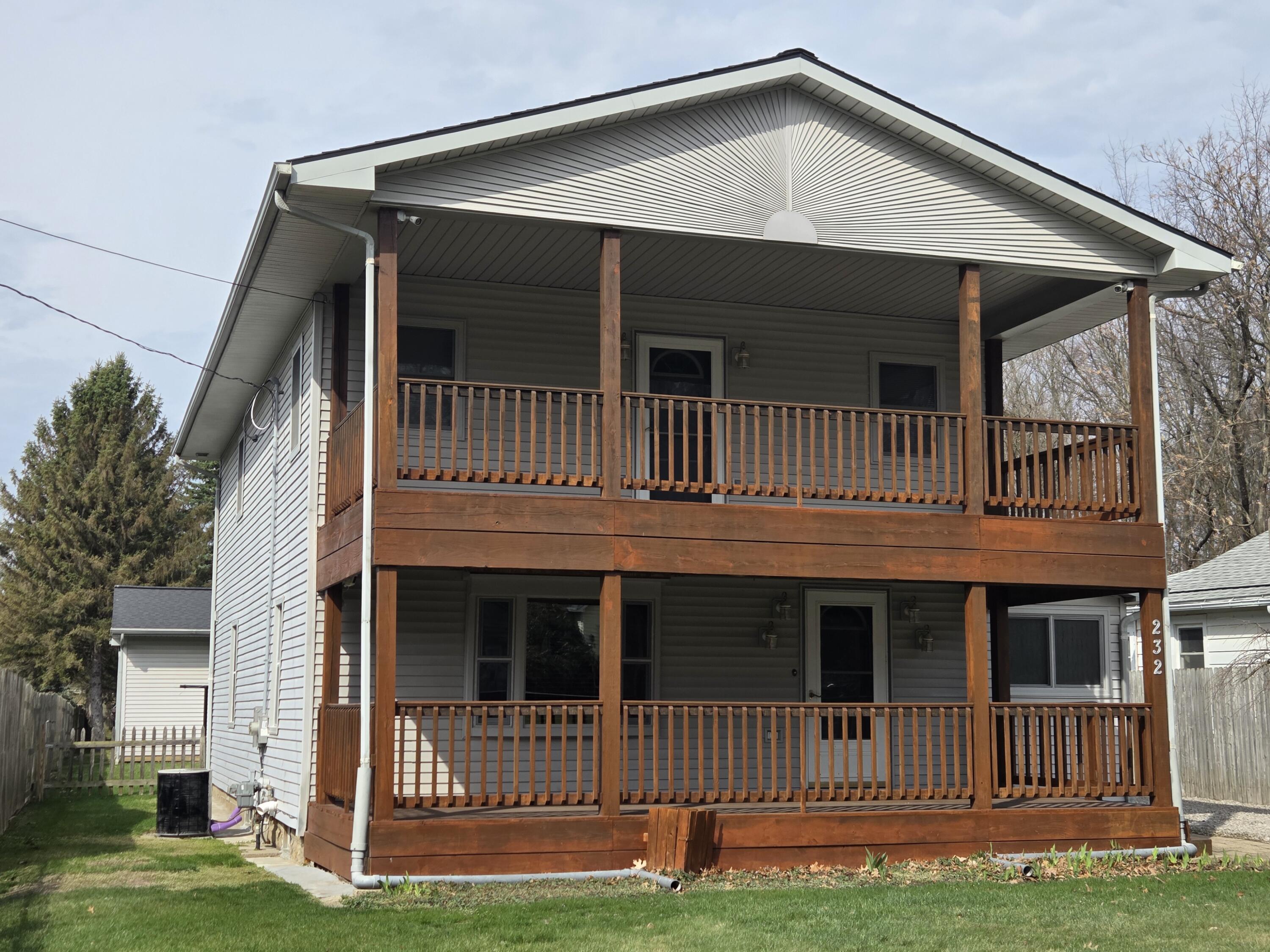 232 Bender Street Jackson, MI 49201 - Photo 1 of 31 Front of the house
