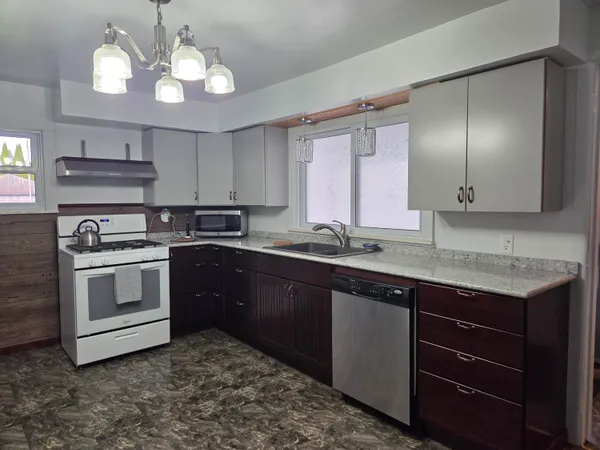 $310,000 | 232 Bender Street, Jackson, MI 49201