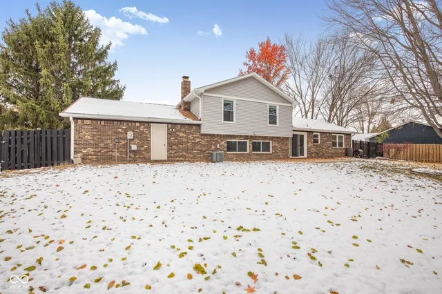 $365,000 | 11709 Cameron Drive, Fishers, IN 46038