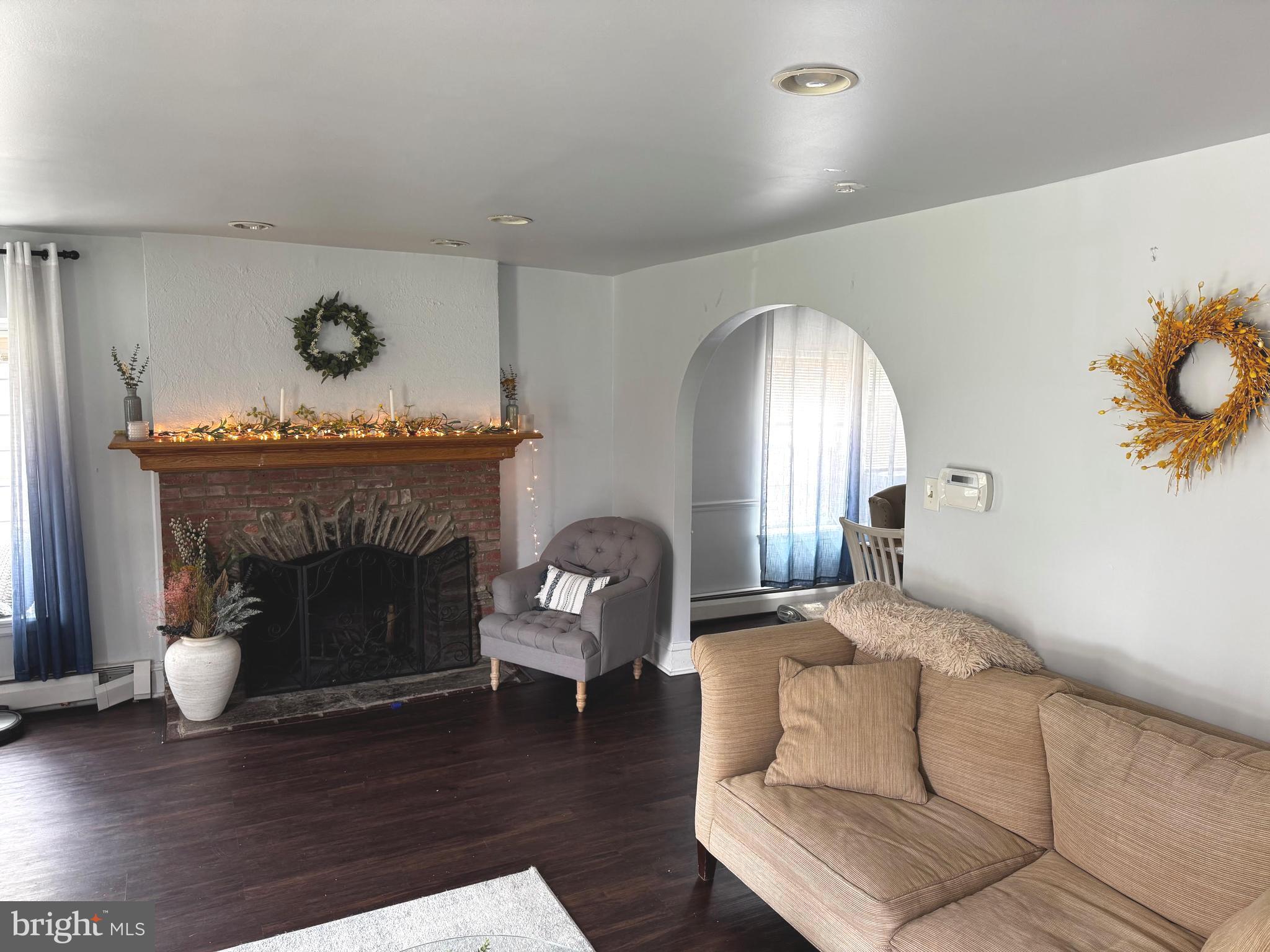 222 Rockglen Road Wynnewood, PA 19096 - Photo 3 of 16