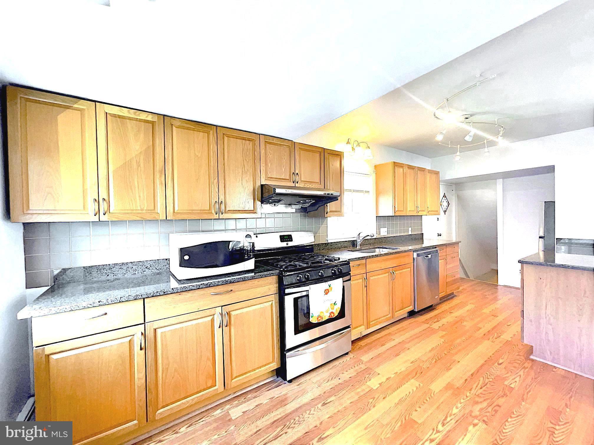 222 Rockglen Road Wynnewood, PA 19096 - Photo 5 of 16