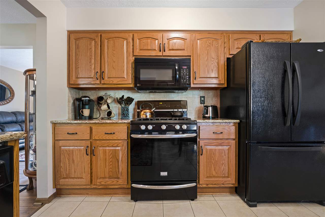 6276 Weaver Road Rockford, IL 61114 - Photo 7 of 20 Gallery Image 7