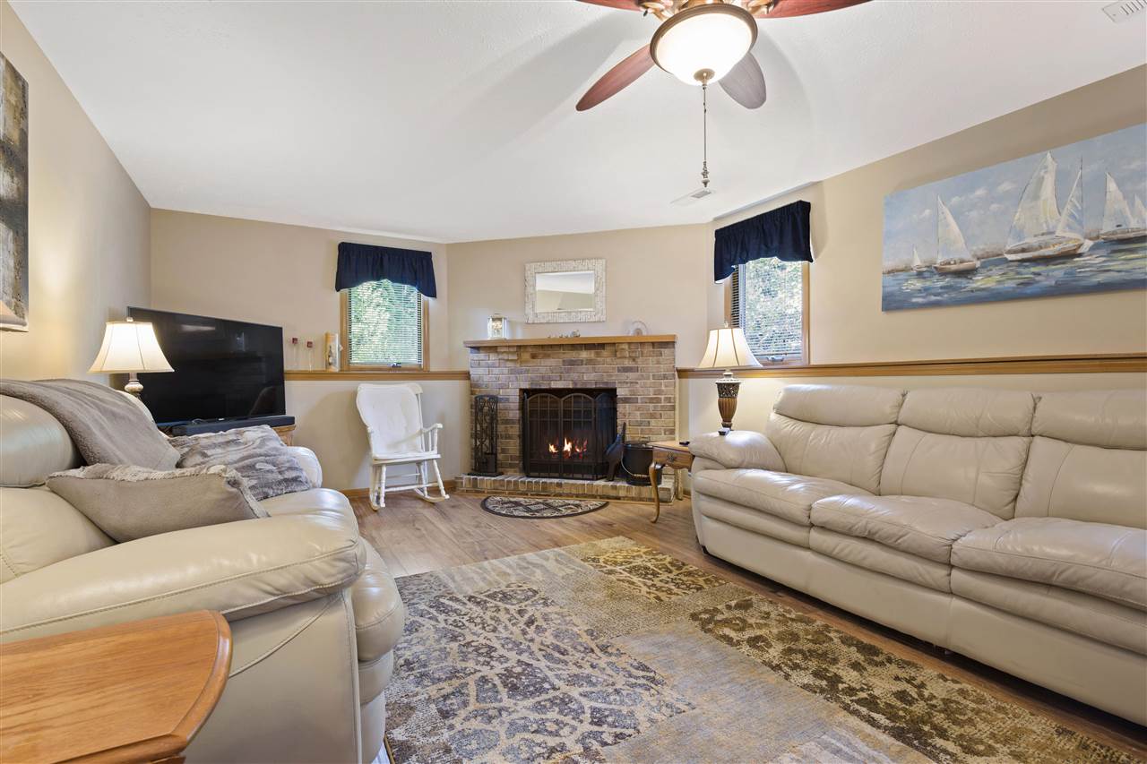 6276 Weaver Road Rockford, IL 61114 - Photo 9 of 20 Gallery Image 9