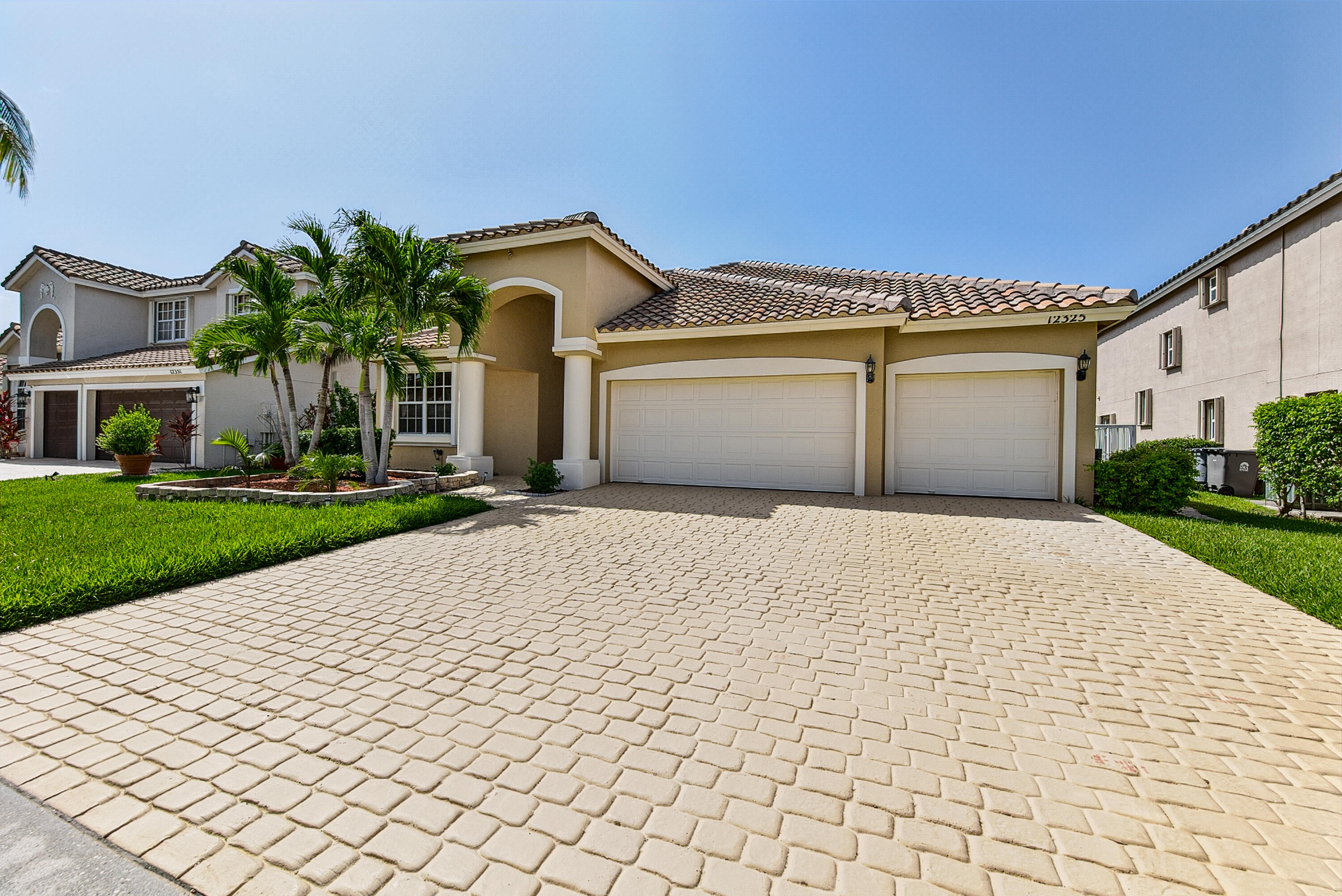 12325 Cascades Pointe Drive Boca Raton, FL 33428 - Photo 3 of 67 schirling-66