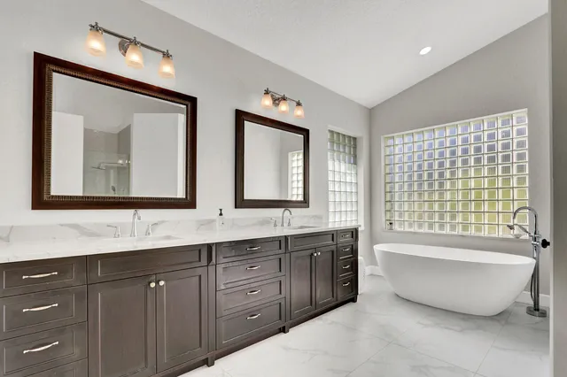 $1,649,000 | 208 Turnberry Court South, Atlantis, FL 33462