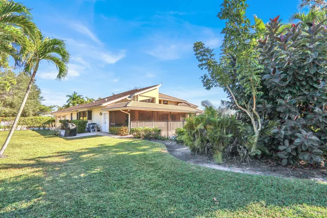 $1,649,000 | 208 Turnberry Court South, Atlantis, FL 33462