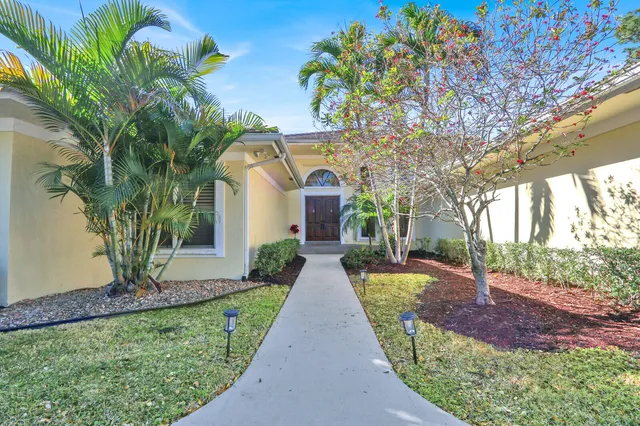 $1,649,000 | 208 Turnberry Court South, Atlantis, FL 33462