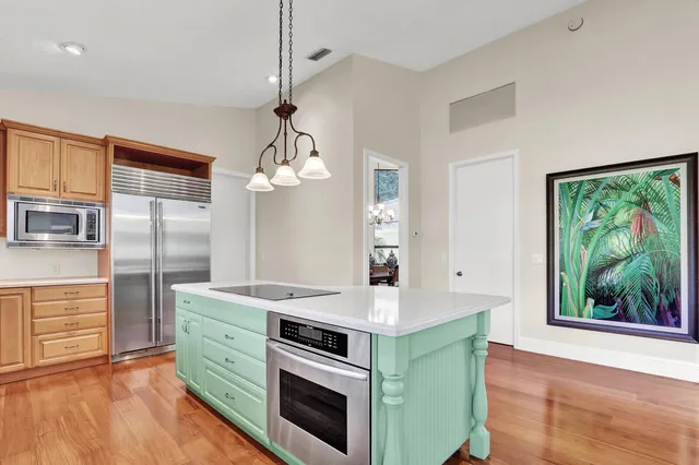 $1,649,000 | 208 Turnberry Court South, Atlantis, FL 33462