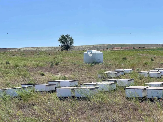 $1,300,000 | 830 Snively Gulch Road, Nyssa, OR 97913