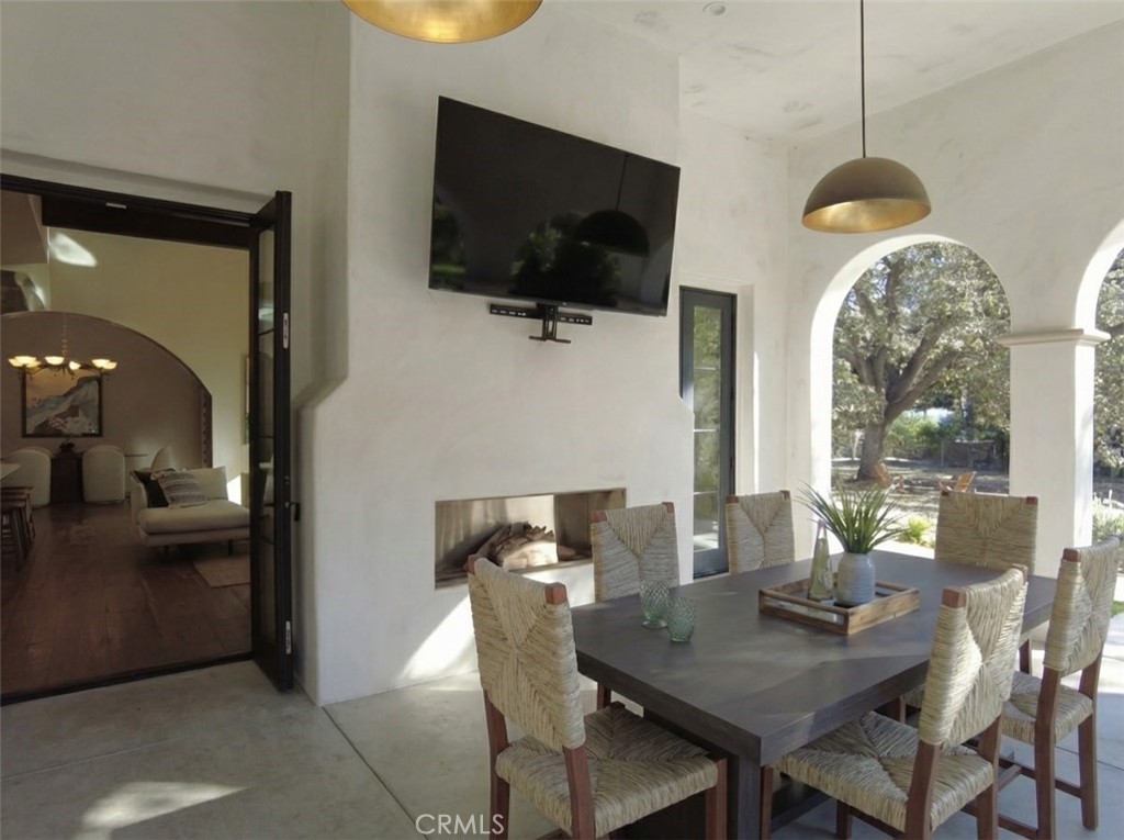 6451 Chesebro Road Agoura Hills, CA 91301 - Photo 40 of 54