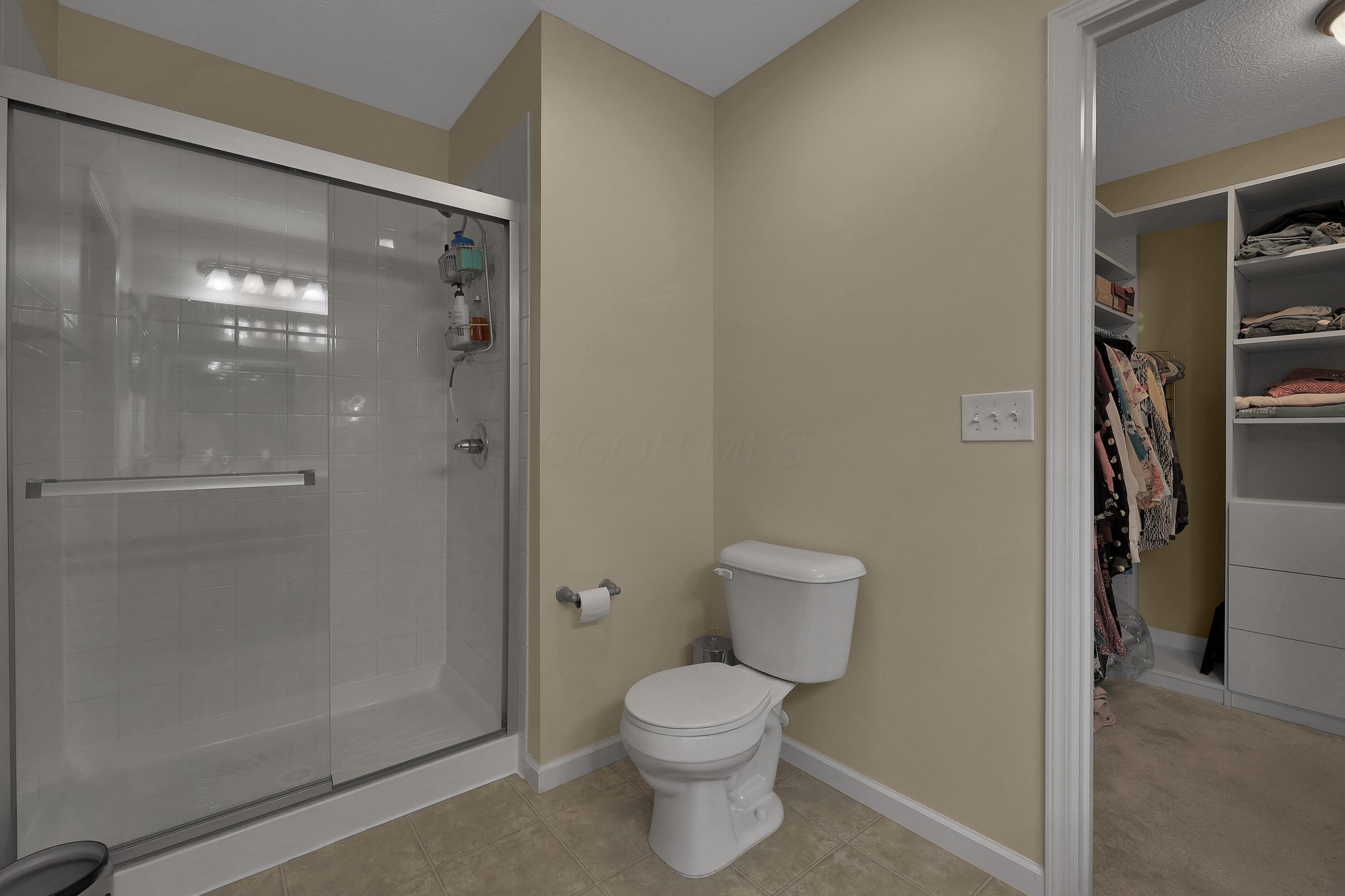 5685 White Goose Road Westerville, OH 43081 - Photo 23 of 37 Step in Shower. Closets by Design.