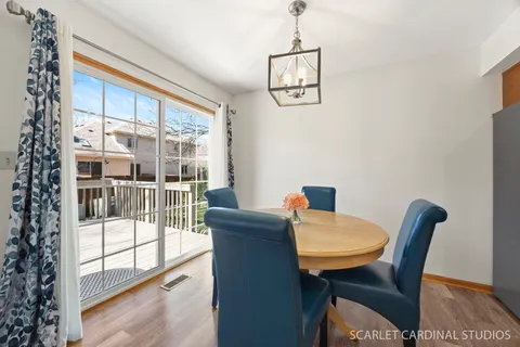 $340,000 | 94 Townsend Drive, Naperville, IL 60565