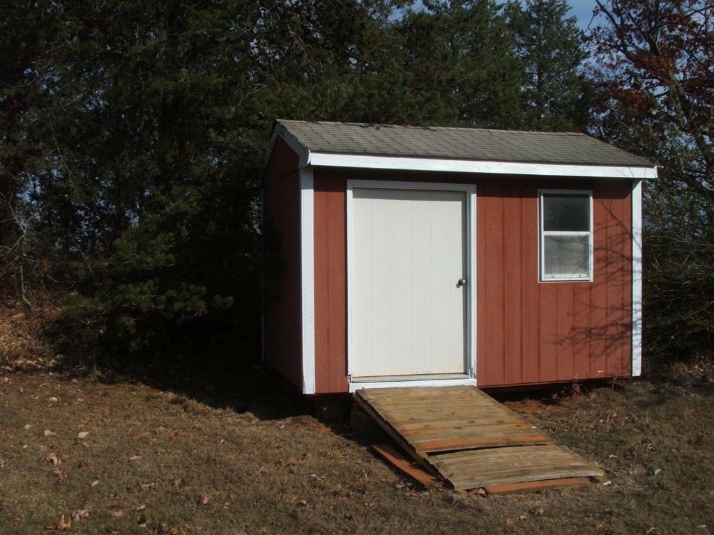 12076 Lunenburg County Road Keysville, VA 23947 - Photo 17 of 17 Gallery Image 17