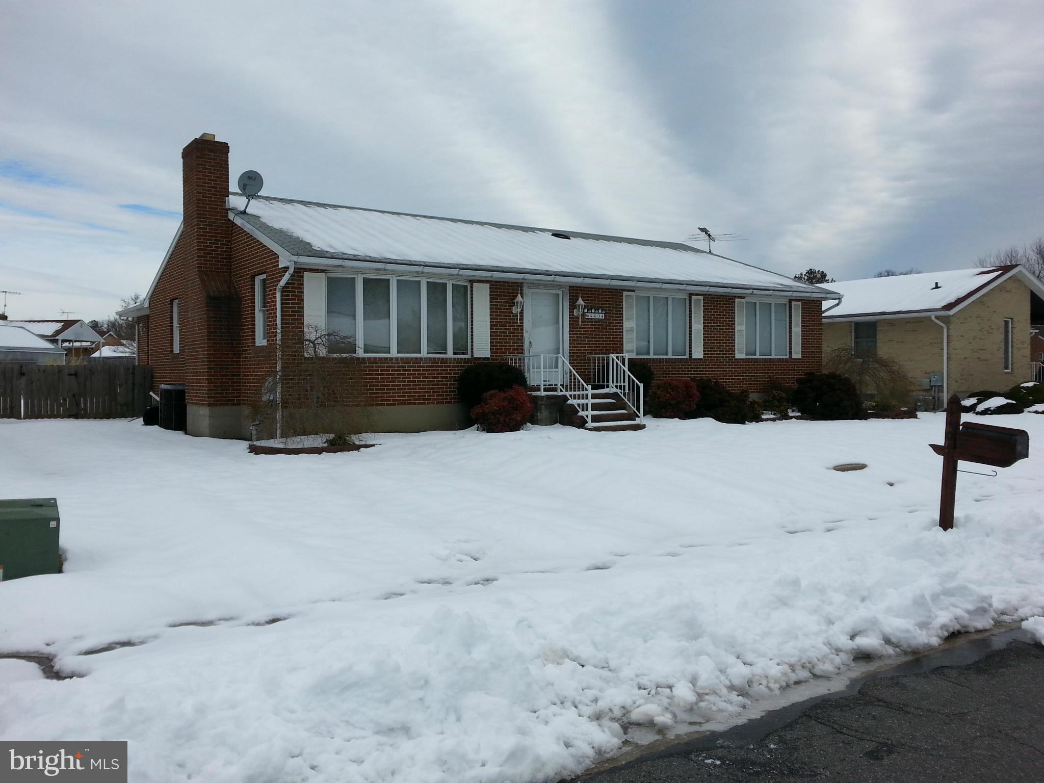 4404 Lobelia Road Baltimore, MD 21236 - Photo 1 of 17 Exterior (Front)