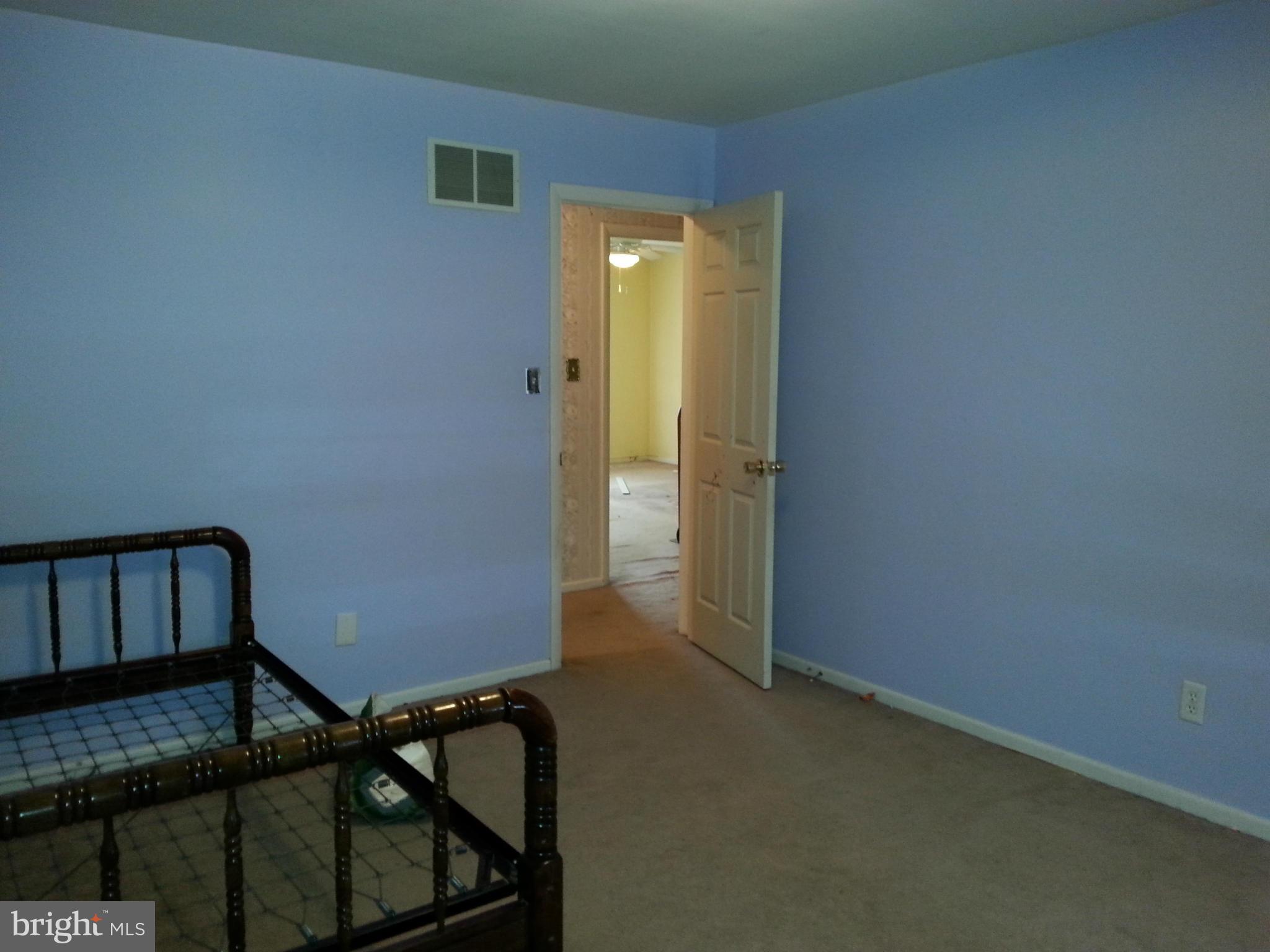 4404 Lobelia Road Baltimore, MD 21236 - Photo 8 of 17 Bedroom