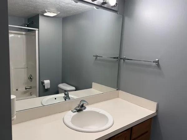 $2,250 | 1401 Millbrook Trail, Ann Arbor, MI 48108