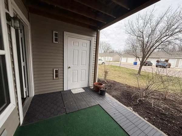 $2,250 | 1401 Millbrook Trail, Ann Arbor, MI 48108