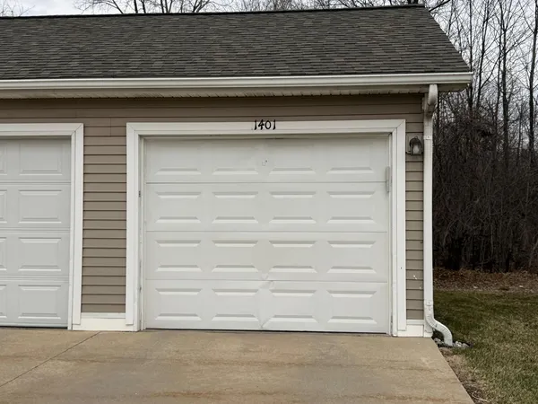 $2,250 | 1401 Millbrook Trail, Ann Arbor, MI 48108