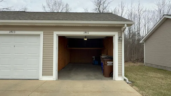 $2,250 | 1401 Millbrook Trail, Ann Arbor, MI 48108