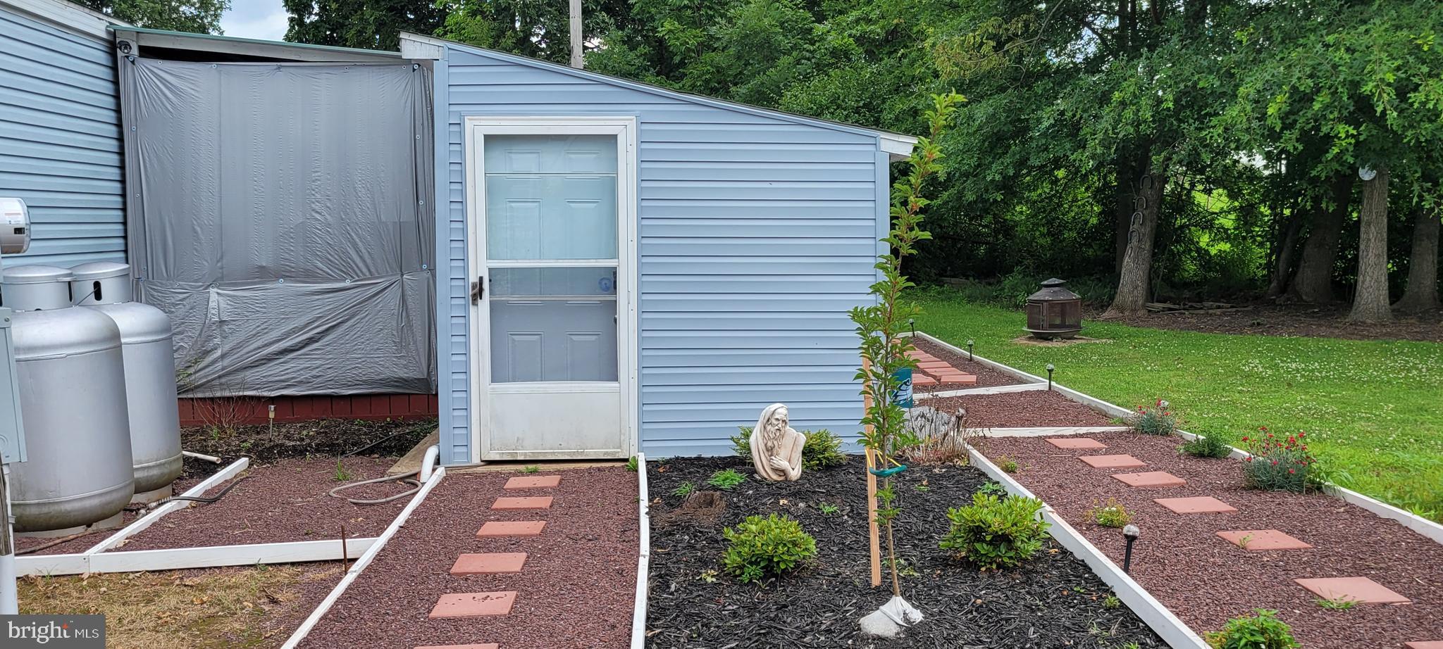 2081 Rohrbach Road Quakertown, PA 18951 - Photo 12 of 45 Gallery Image 12