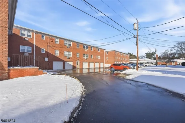 $299,000 | 28 Knox Terrace, Unit 2B, Wayne, NJ 07470