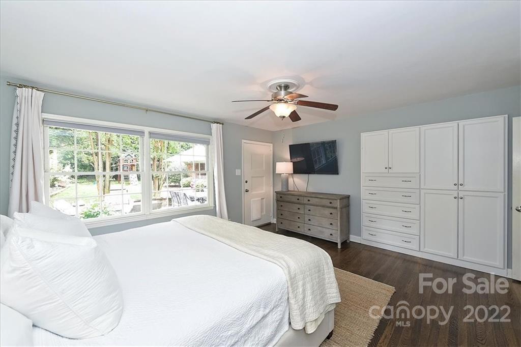3100 Mountainbrook Road Charlotte, NC 28210 - Photo 30 of 48 a bed room with a bed and a television