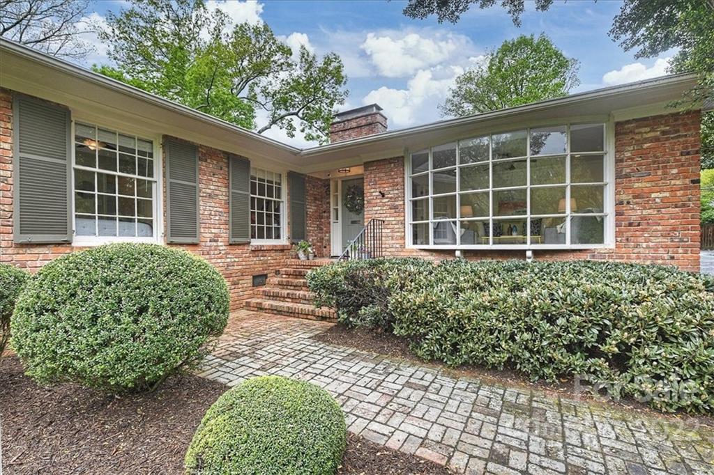 3100 Mountainbrook Road Charlotte, NC 28210 - Photo 3 of 48 front view of a house