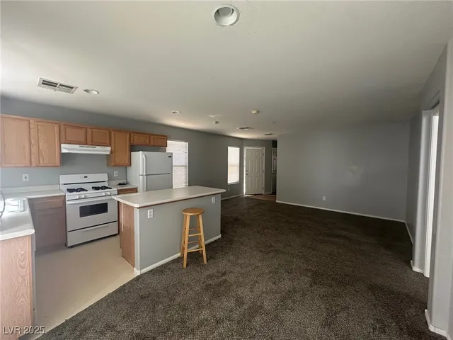 $345,000 | 8020 North Copperhead Creek Street, Las Vegas, NV 89143