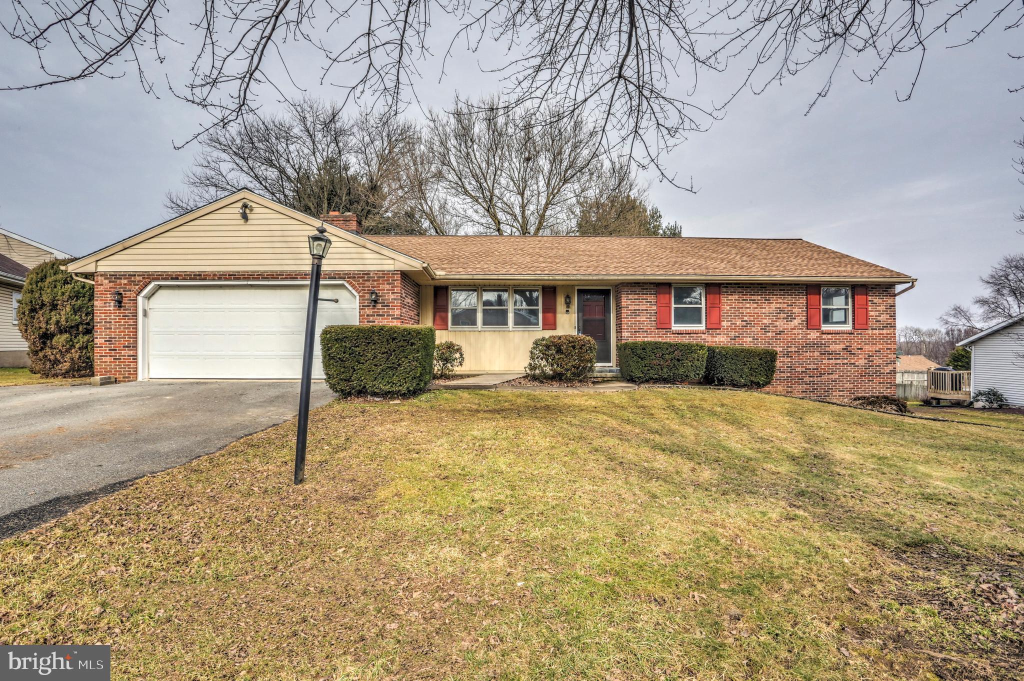 1 Thomas Road Lancaster, PA 17602 - Photo 1 of 24 Front Exterior
