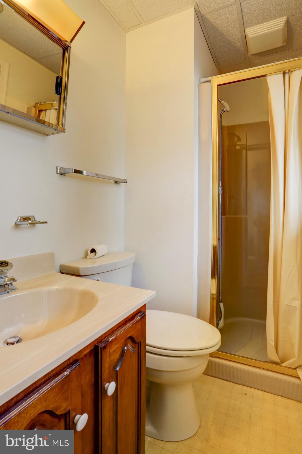 1 Thomas Road Lancaster, PA 17602 - Photo 13 of 24 Master Bathroom