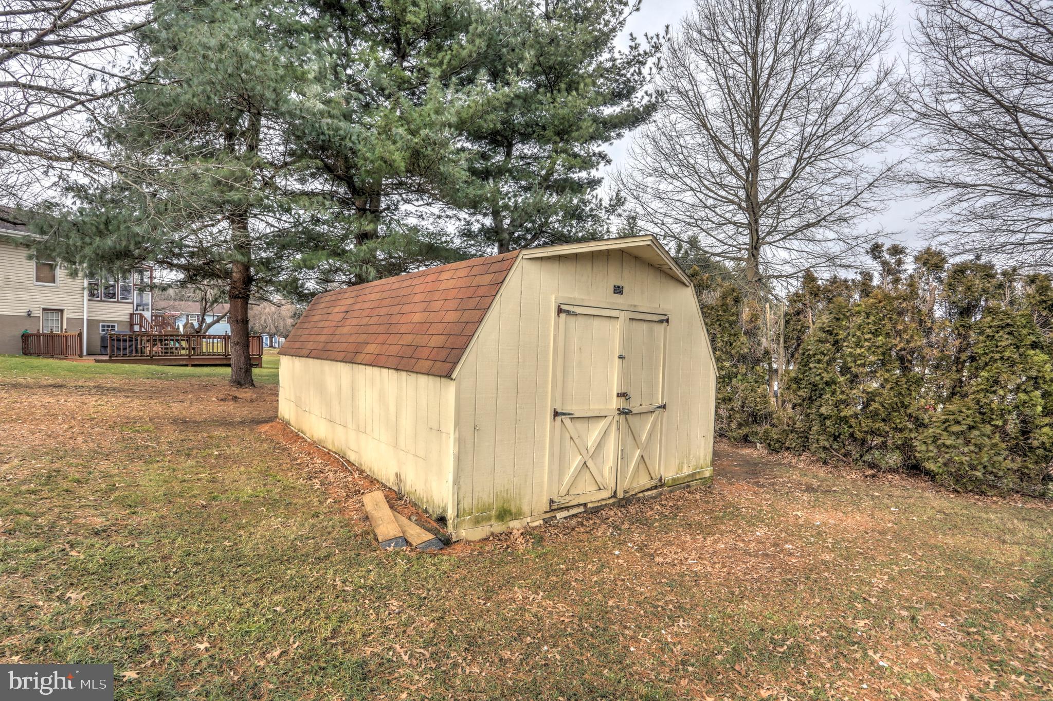 1 Thomas Road Lancaster, PA 17602 - Photo 23 of 24 Yard