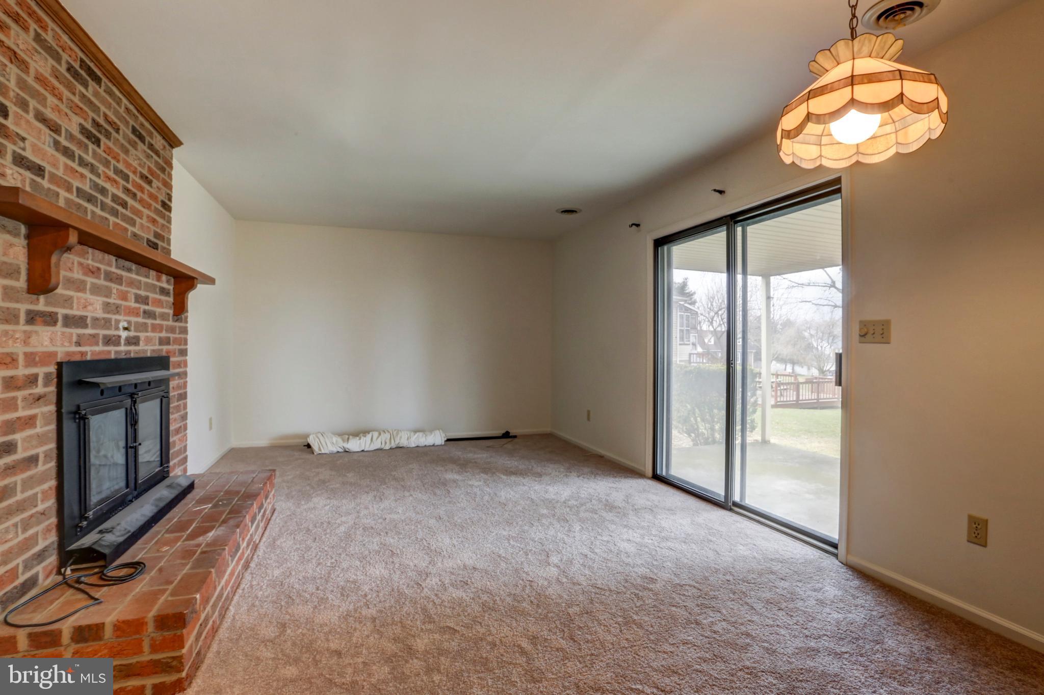 1 Thomas Road Lancaster, PA 17602 - Photo 9 of 24 Family Room